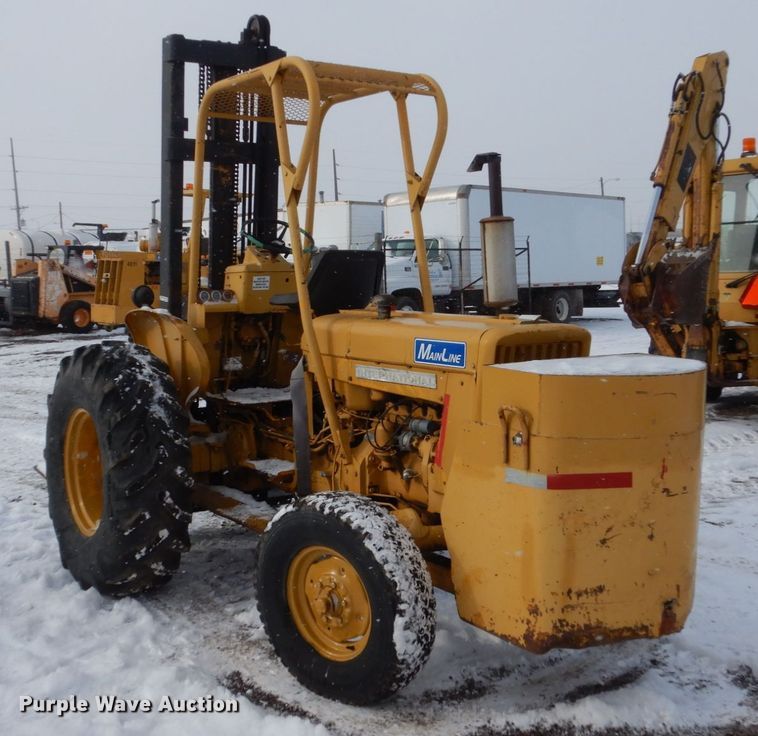 image for item FU9205 International forklift