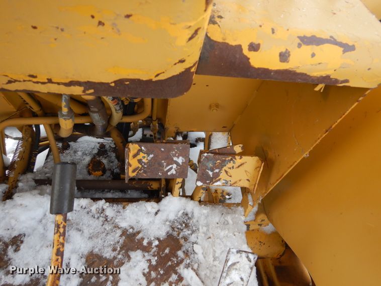 image for item FU9205 International forklift