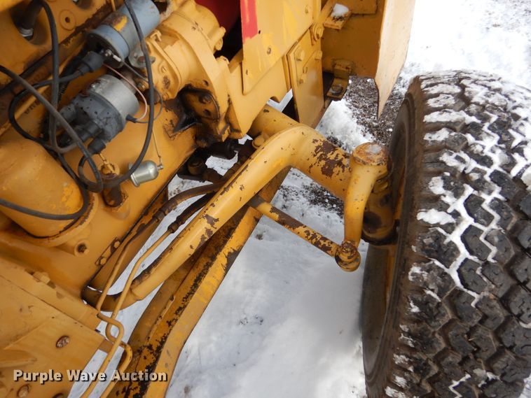 image for item FU9205 International forklift