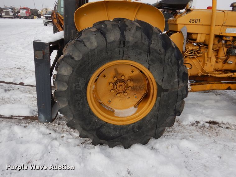 image for item FU9205 International forklift