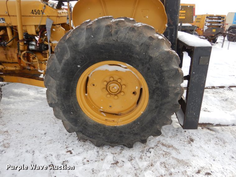 image for item FU9205 International forklift