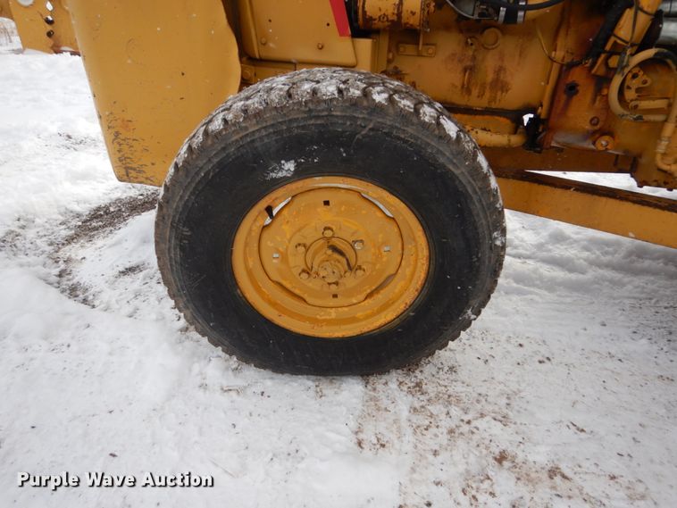 image for item FU9205 International forklift