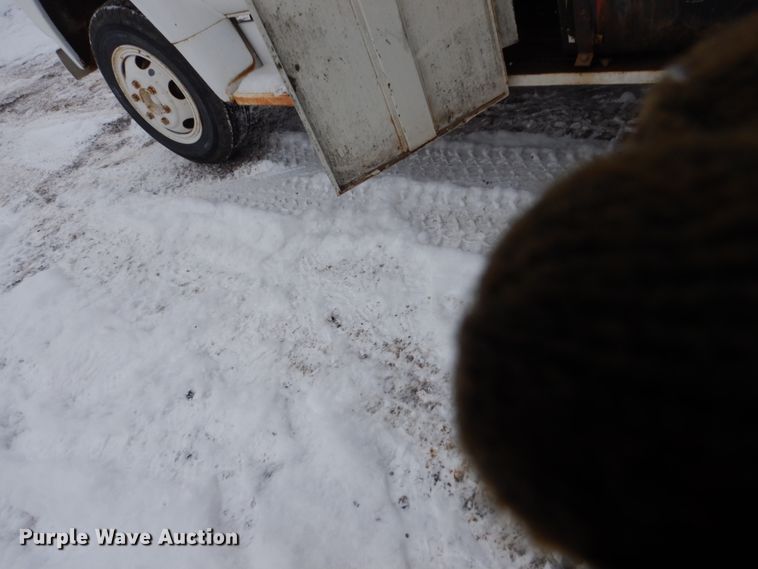 image for item FU9208 1976 Ford F600 fuel truck