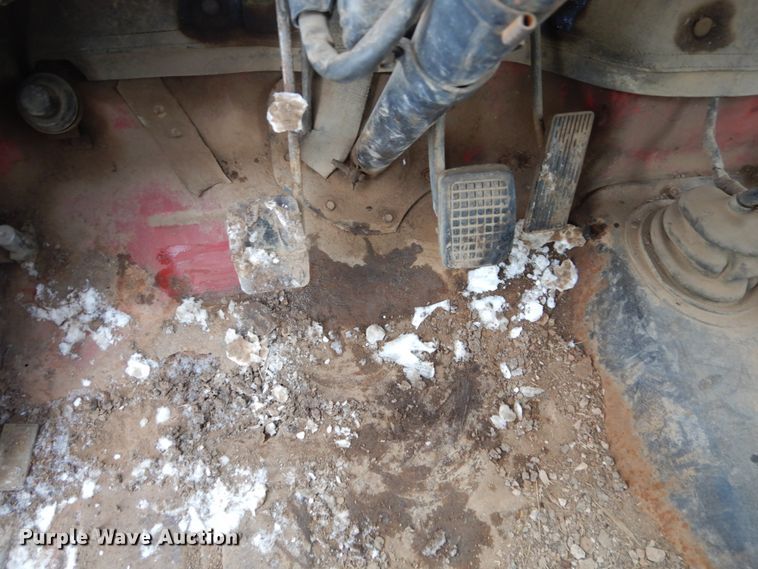 image for item FU9208 1976 Ford F600 fuel truck