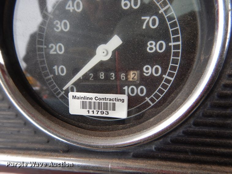 image for item FU9208 1976 Ford F600 fuel truck