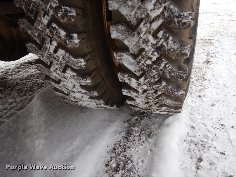 image for item FU9208 1976 Ford F600 fuel truck