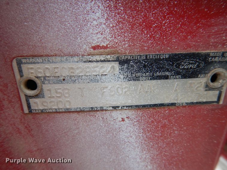 image for item FU9208 1976 Ford F600 fuel truck