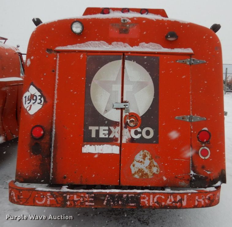 image for item FU9212 1974 International 1700 fuel truck