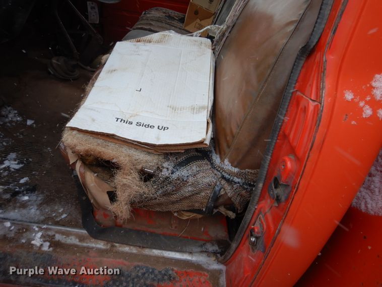 image for item FU9212 1974 International 1700 fuel truck