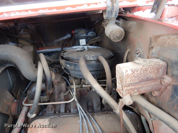 image for item FU9212 1974 International 1700 fuel truck