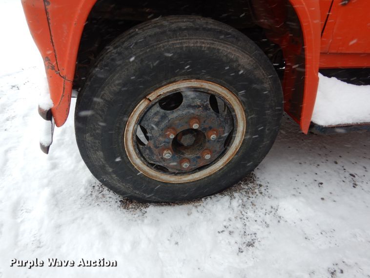 image for item FU9212 1974 International 1700 fuel truck