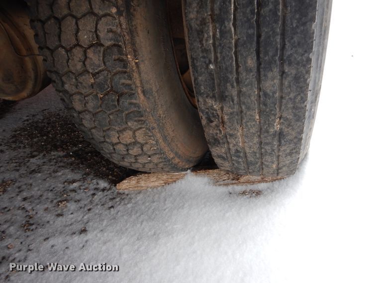 image for item FU9212 1974 International 1700 fuel truck