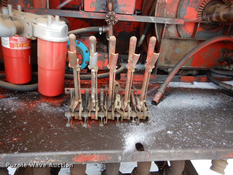 image for item FU9213 1974 International 1600 fuel truck