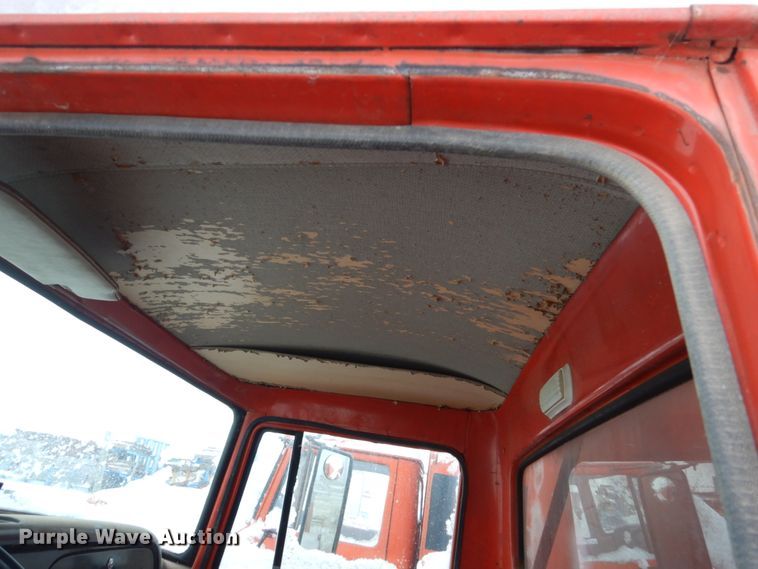 image for item FU9213 1974 International 1600 fuel truck