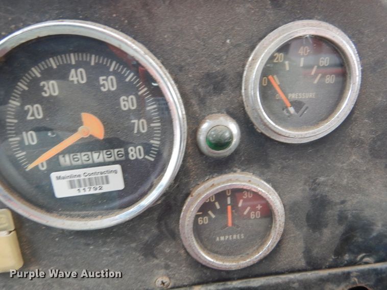 image for item FU9213 1974 International 1600 fuel truck
