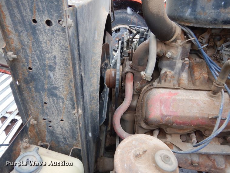 image for item FU9213 1974 International 1600 fuel truck