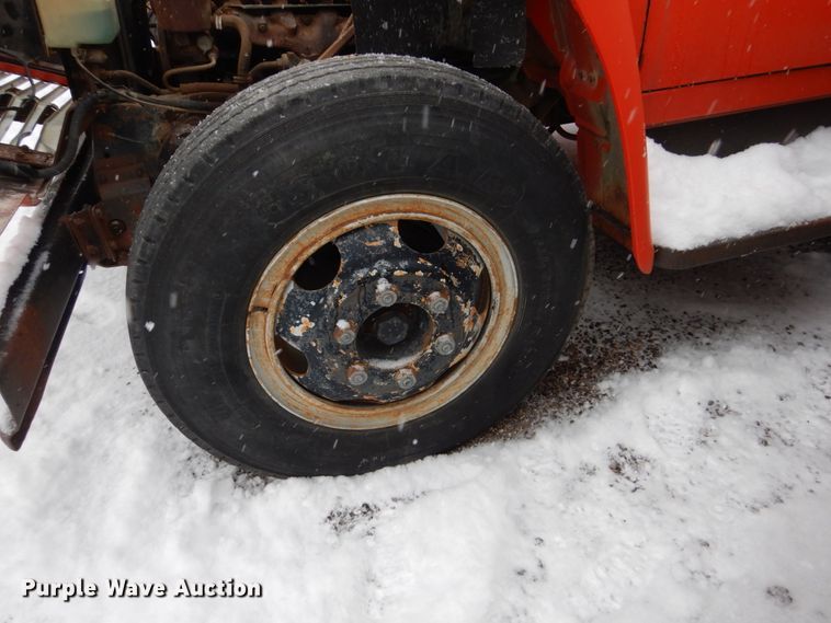 image for item FU9213 1974 International 1600 fuel truck