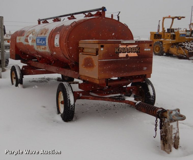 image for item FU9214 Fuel tank trailer