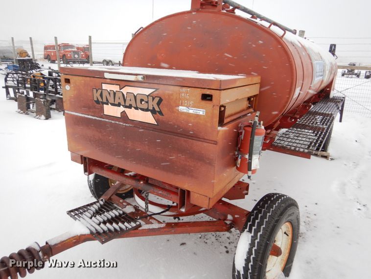 image for item FU9214 Fuel tank trailer