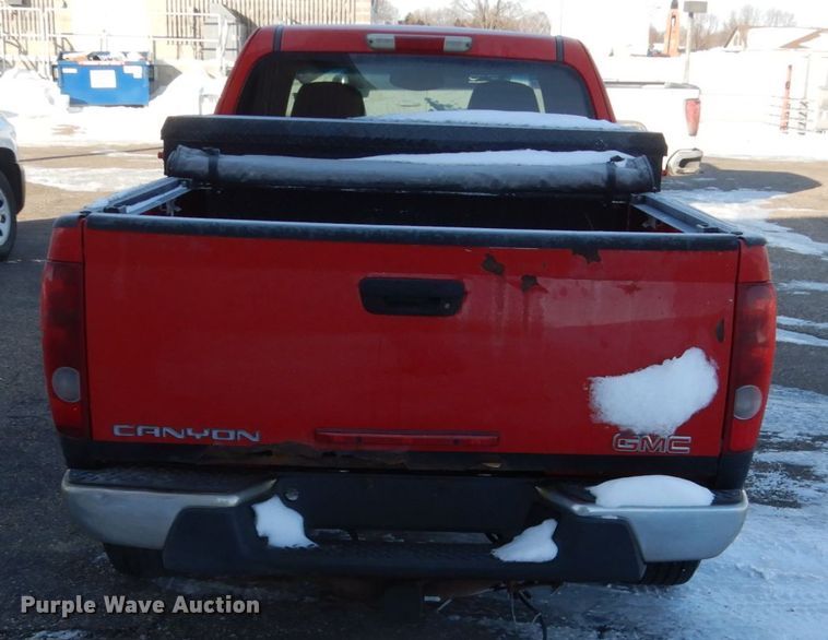 image for item FU9219 2006 GMC Canyon Ext. Cab pickup truck