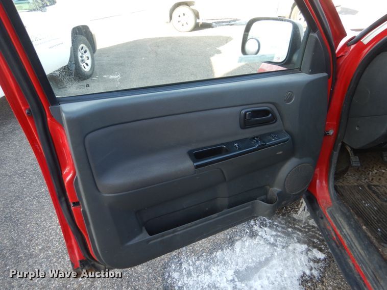 image for item FU9219 2006 GMC Canyon Ext. Cab pickup truck