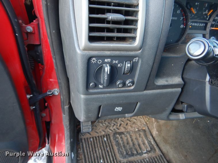 image for item FU9219 2006 GMC Canyon Ext. Cab pickup truck