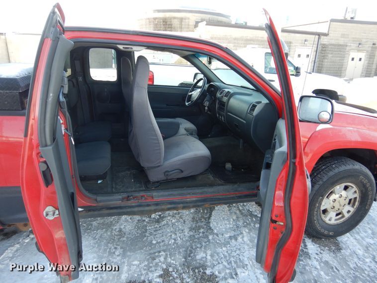 image for item FU9219 2006 GMC Canyon Ext. Cab pickup truck