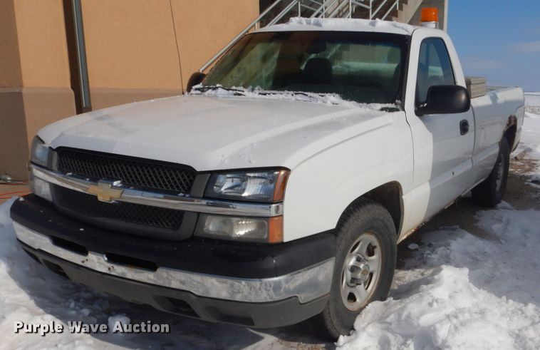 image for item FU9227 2003 Chevrolet Silverado 1500 pickup truck