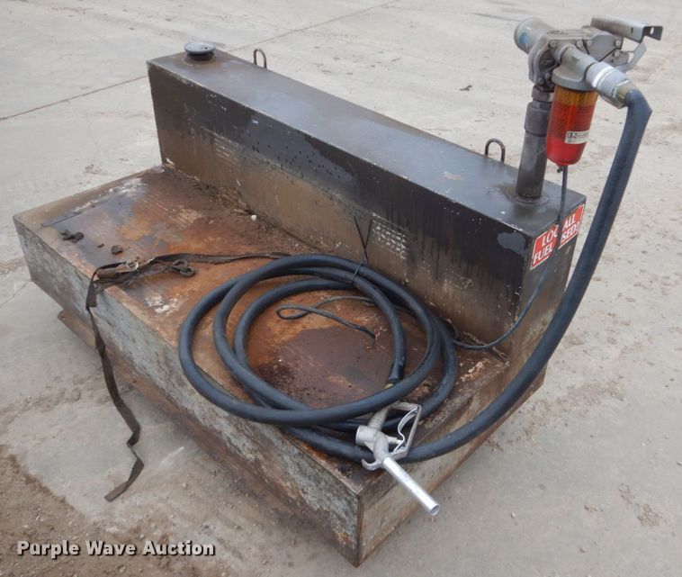 image for item FU9235 (3) auxiliary fuel tanks