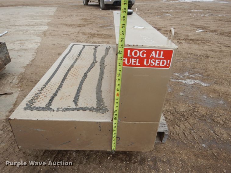 image for item FU9235 (3) auxiliary fuel tanks