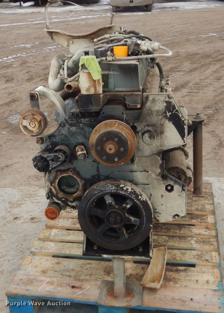 image for item FU9237 (3) Detroit Diesel four cylinder diesel engines