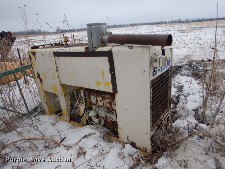 image for item FU9237 (3) Detroit Diesel four cylinder diesel engines