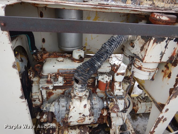 image for item FU9237 (3) Detroit Diesel four cylinder diesel engines