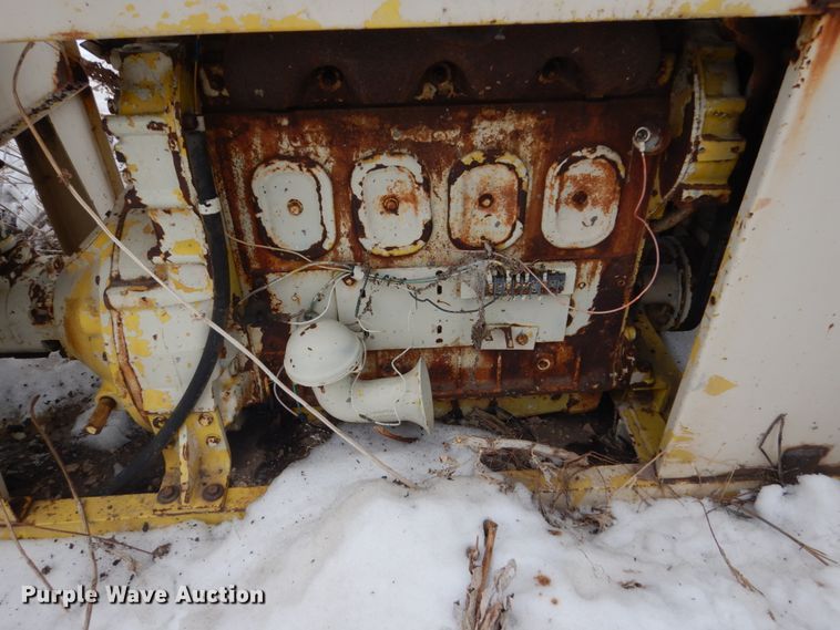 image for item FU9237 (3) Detroit Diesel four cylinder diesel engines