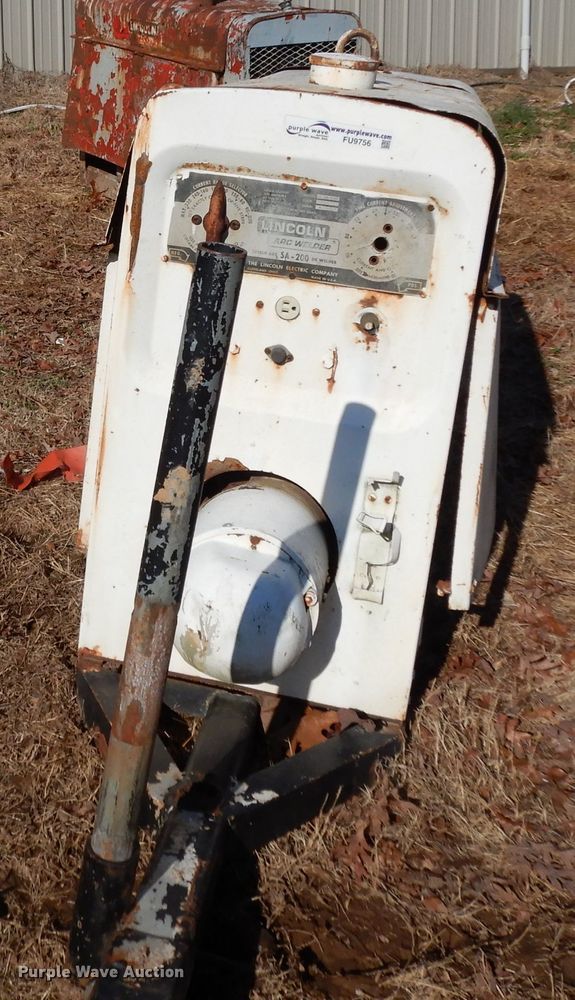 image for item FU9756 Lincoln SA-200-F-163 arc welder