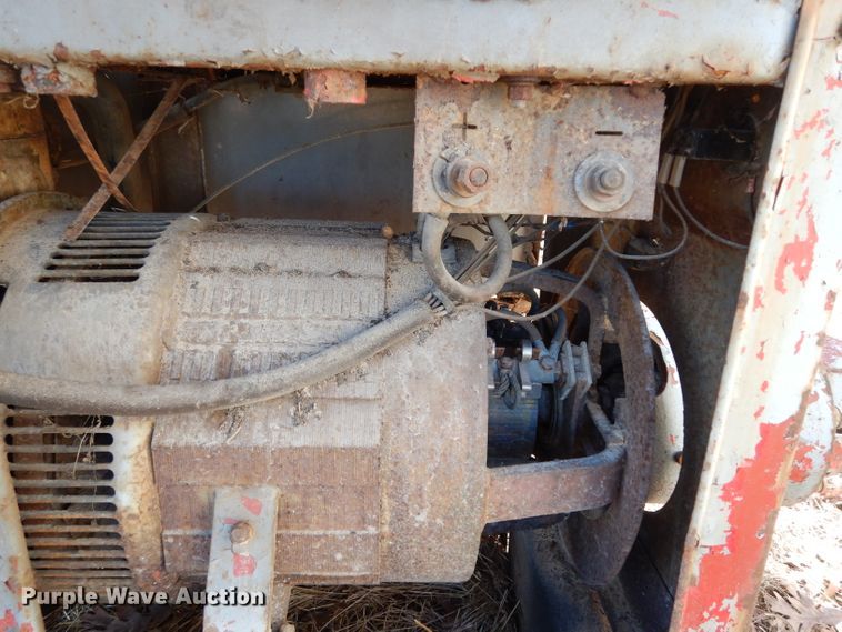 image for item FU9757 Lincoln SA-200-F-163 arc welder