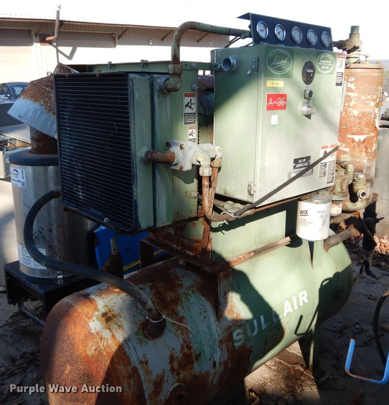 image for item FU9761 Sullair 10B-40AC air compressor