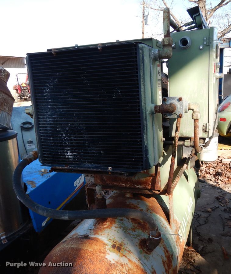 image for item FU9761 Sullair 10B-40AC air compressor