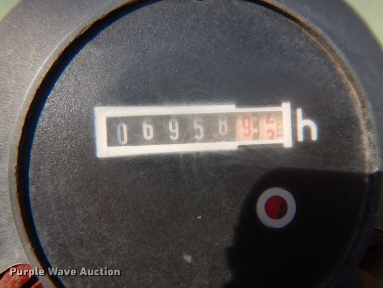 image for item FU9761 Sullair 10B-40AC air compressor