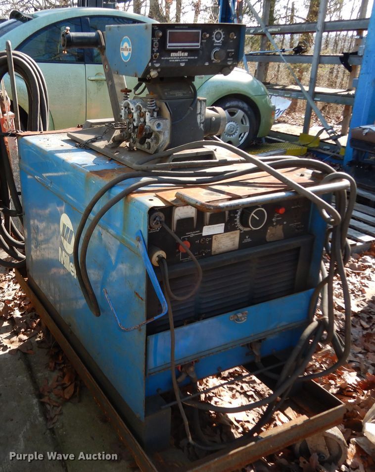 image for item FU9763 Miller Deltaweld 450 welder