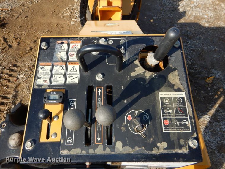 image for item FY9015 2015 Vermeer SC30TX stump grinder