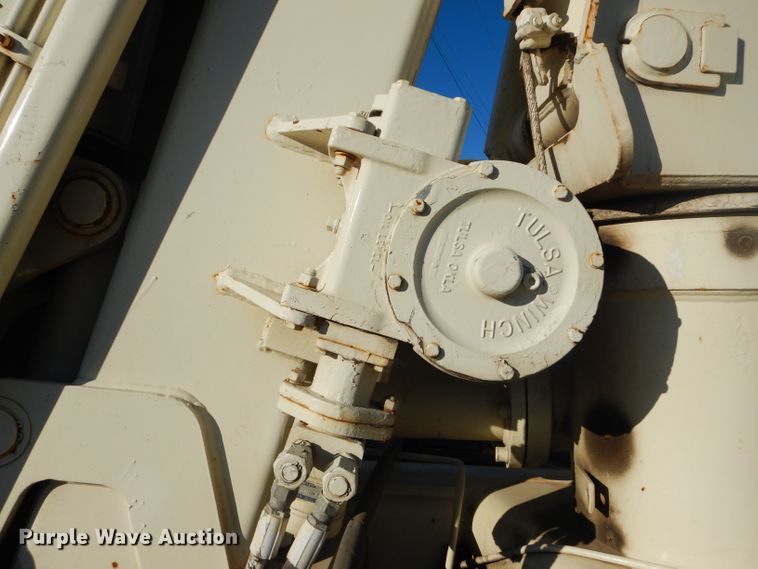 image for item FY9037 National Crane N-85 crane