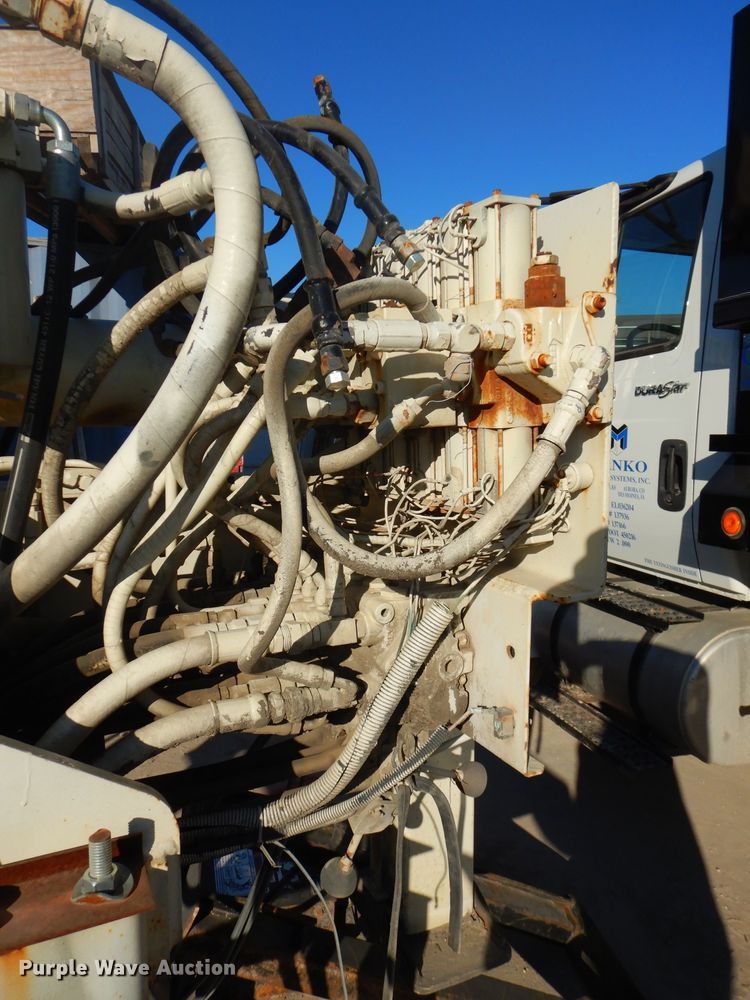 image for item FY9037 National Crane N-85 crane