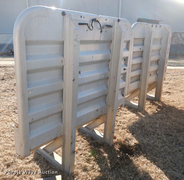 image for item FY9038 (2) aluminum headache racks