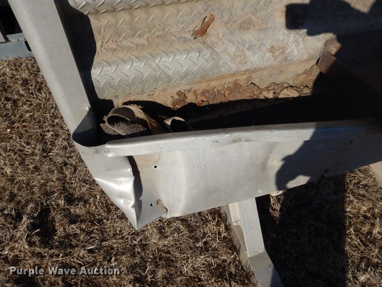 image for item FY9038 (2) aluminum headache racks