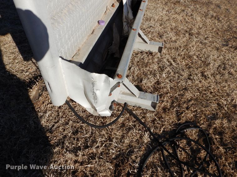 image for item FY9038 (2) aluminum headache racks