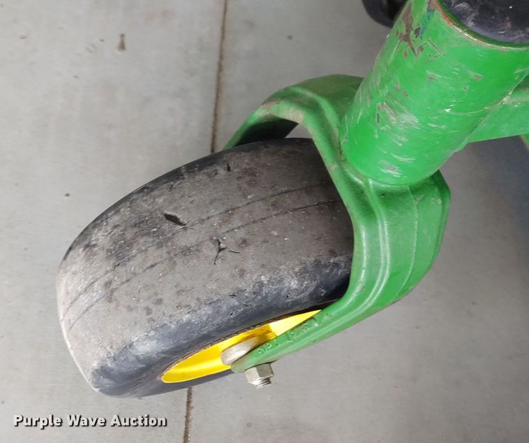 image for item FY9755 John Deere 652R Quik Trak ZTR lawn mower