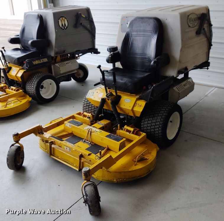Walker MT2311 ZTR lawn mower in Andover, KS Item FY9766 sold