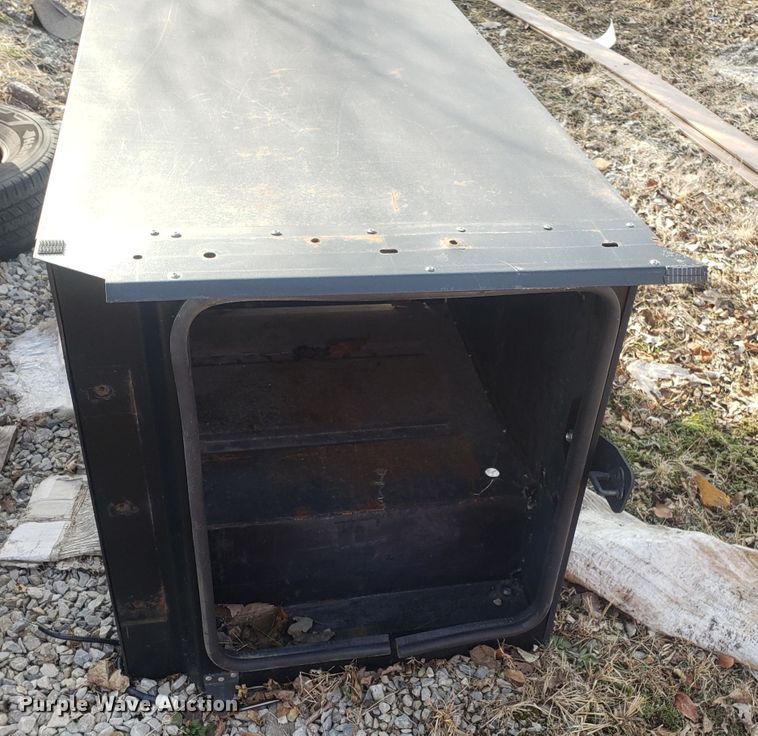 image for item GA9482 Ford F150 propane pickup truck bed