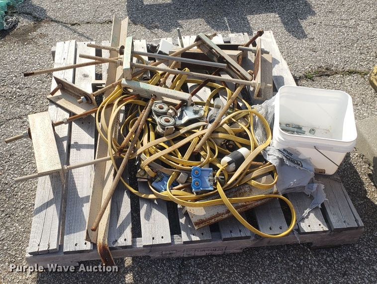 image for item GA9484 Overhead hoist trolly system